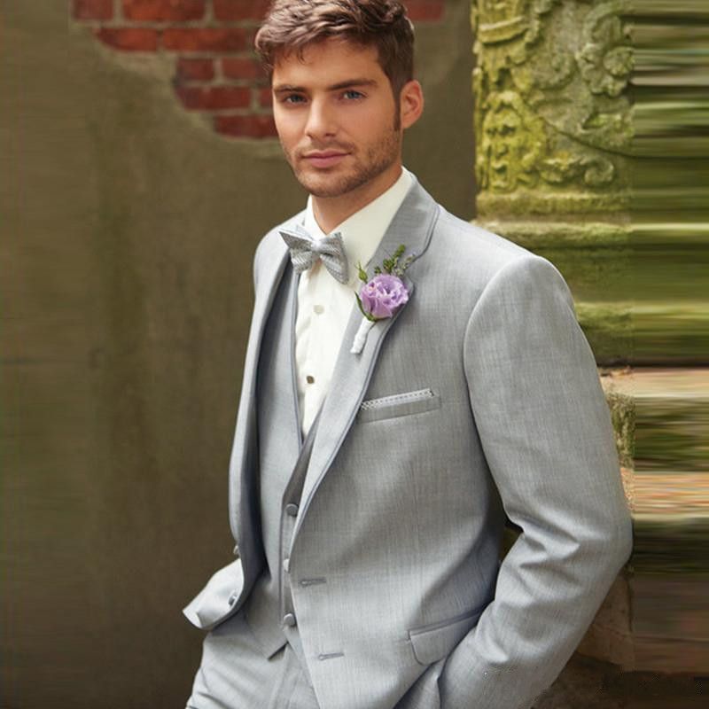 Nuevos de hombre de boda de color gris claro Trajes de esmoquin para