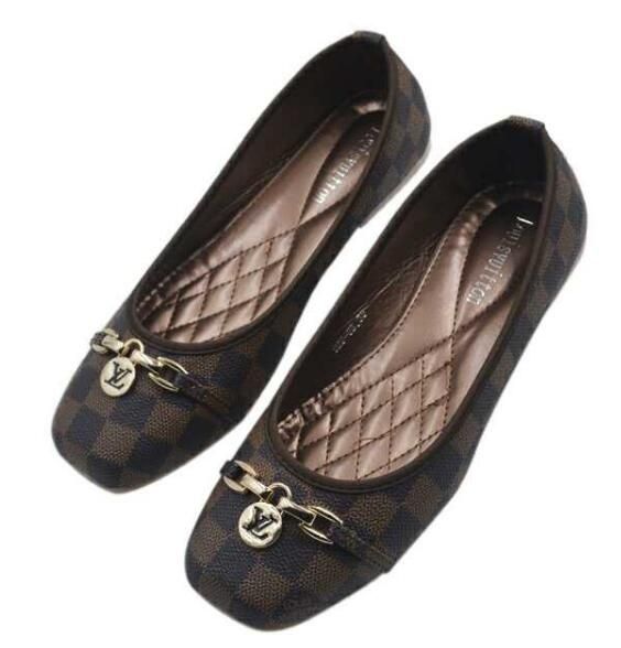 gucci flip flops bee