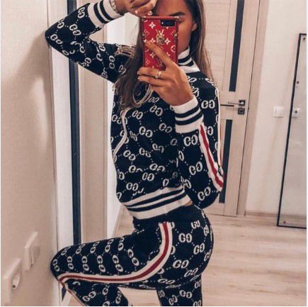 GUCCI Suit 2019 Womens Sets Clothes Hoodies and Pants 2 Piece Set Warm  Ladies Printed Outfits