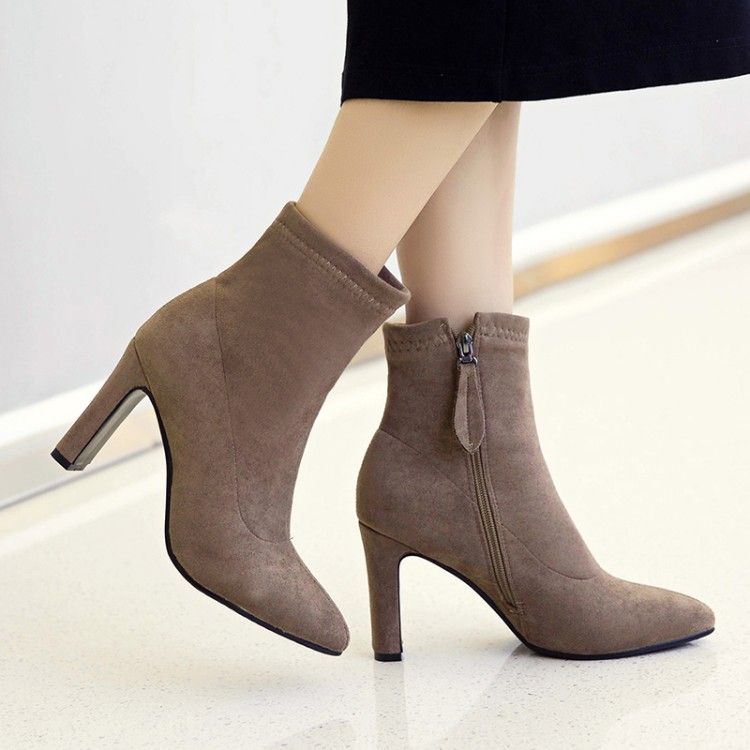 heeled boots size 3