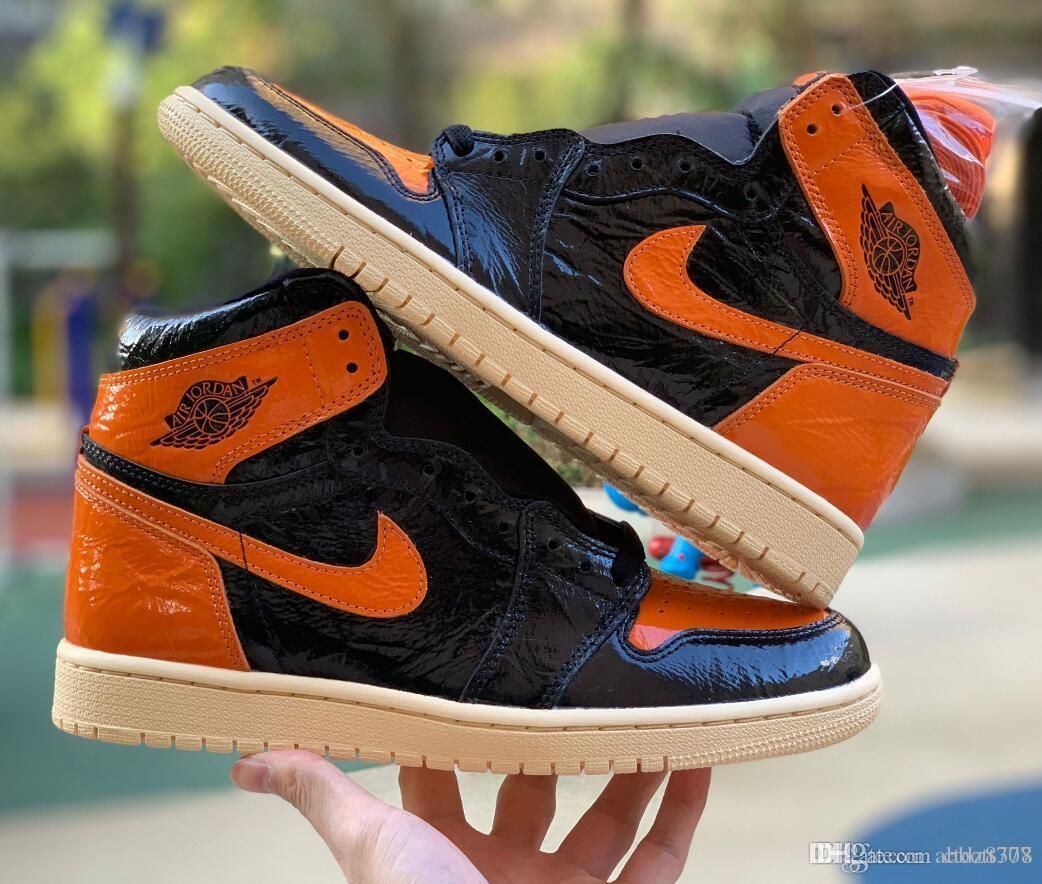 Compra 2019 Nuevo Retro 1 Shattered Tablero Trasero 3.0 SBB3.0 Zapatos De  Baloncesto De Aire Jordán Retro 1S Naranja Negro Zapatillas De Deporte De  Los Hombres De Baloncesto Barato | Entrega Rápida