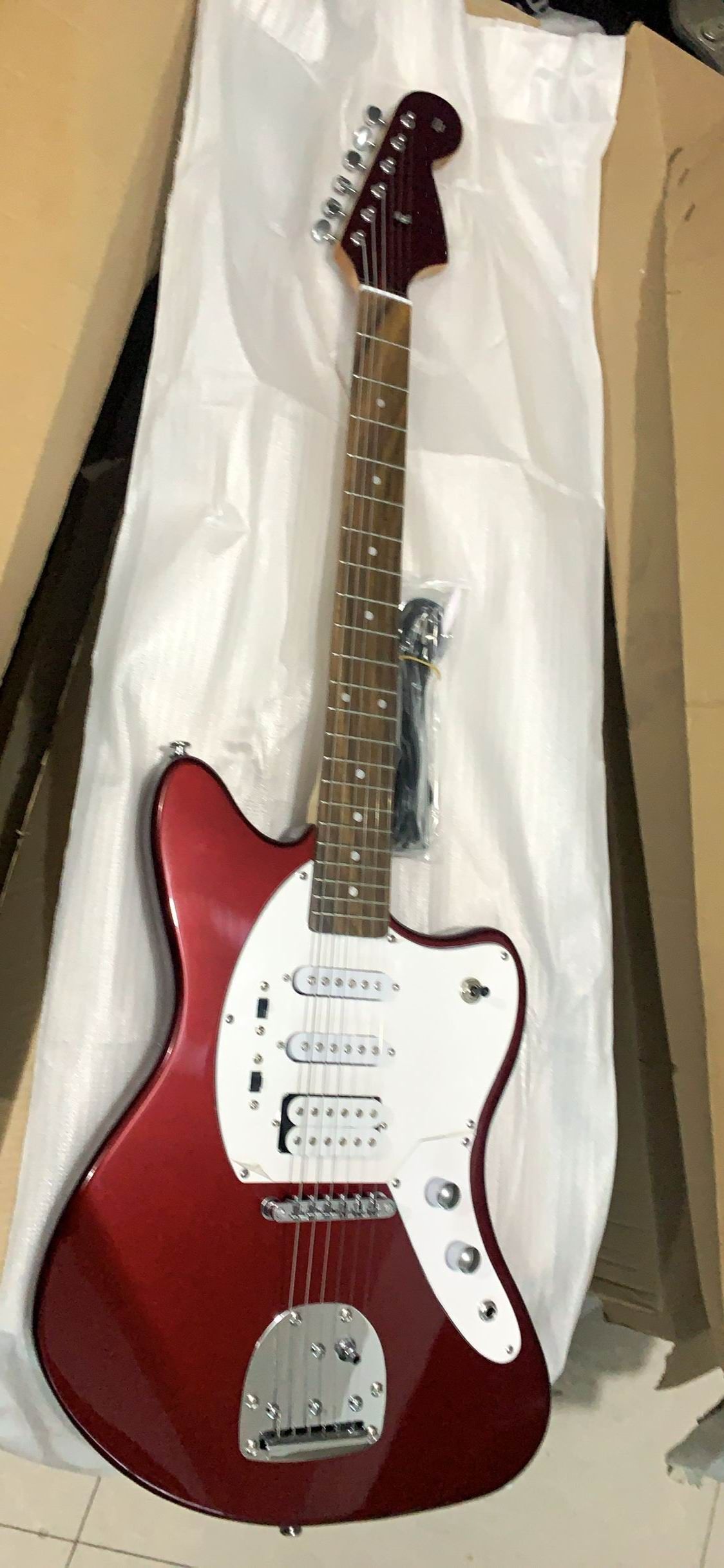 Compra Venta Al Por Mayor Nueva Llegada De La Guitarra Eléctrica Fender  Jaguar De Calidad Superior En Rojo Metálico 20 0601 Barato | Entrega Rápida  Y Calidad | Es.Dhgate