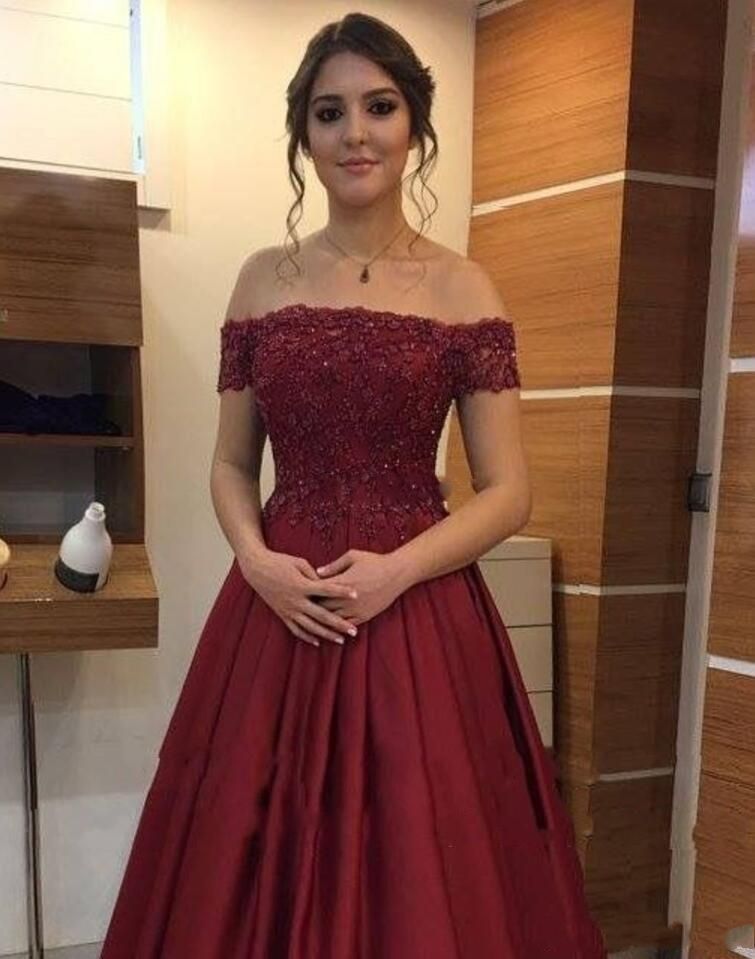 Compra Vestidos De Fiesta Elegantes 2019 Fuera De Los Hombros Apliques Una  Línea Tren De Barrido Vestidos Para Ocasiones Especiales Encantador Vestido  De Noche Formal De Fiesta Vestido Elegante Barato | Entrega
