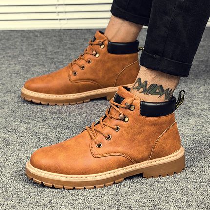 most comfortable mens casual boots