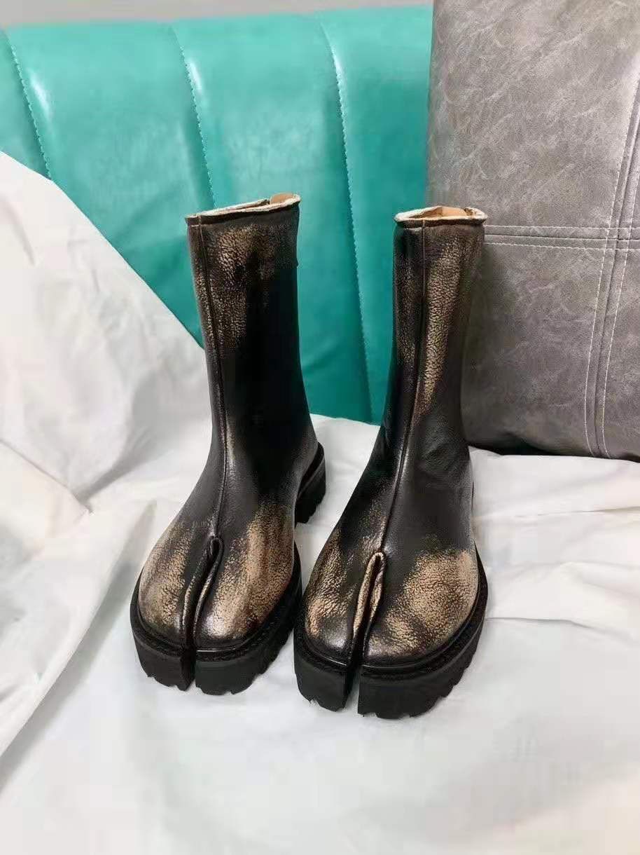 leather tabi boots