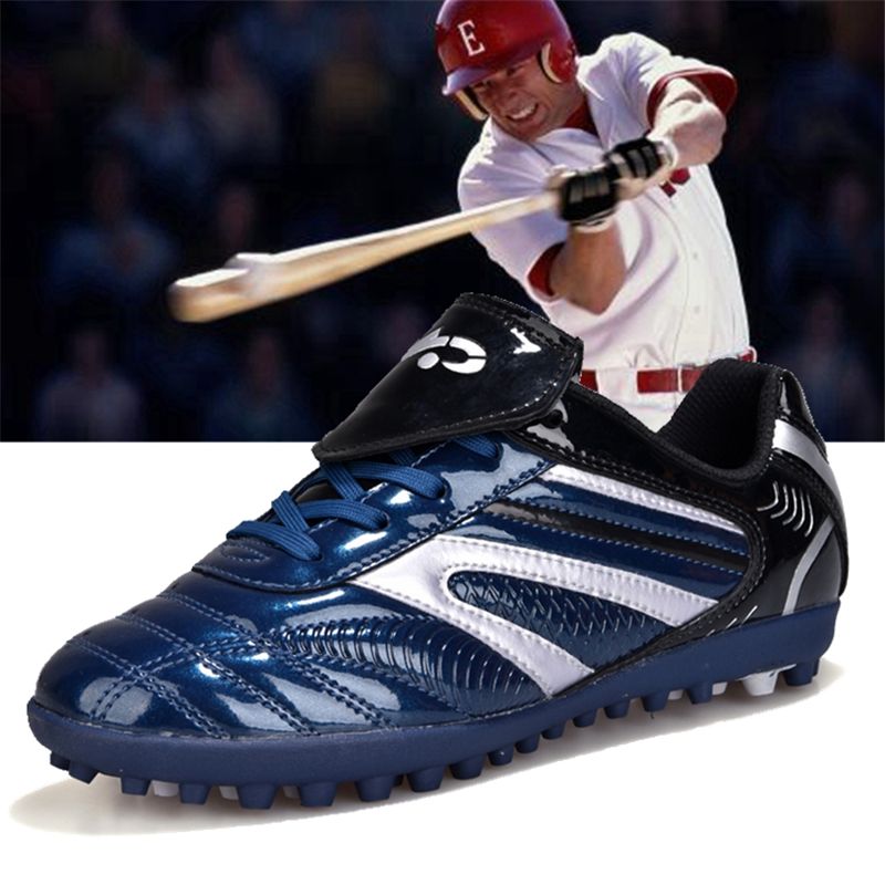 baseball player shoes