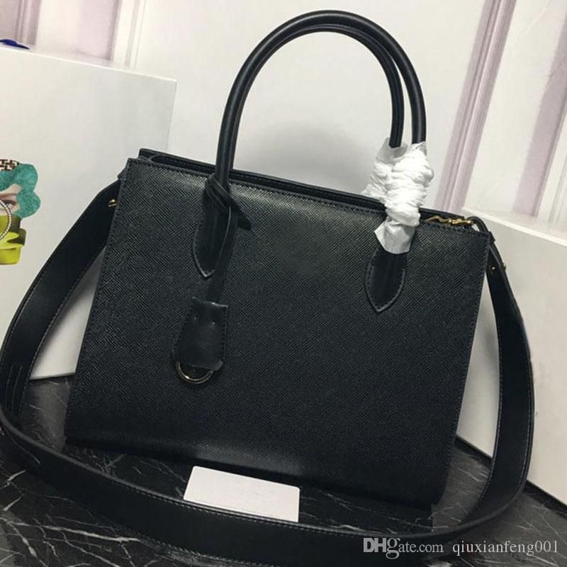 classic ladies purse