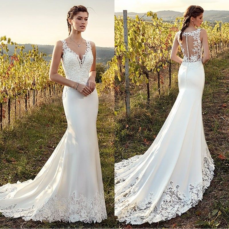 2019 Beautiful Spagehtti Straps Mermaid Beach Wedding Dresses Lace Button Back Plus Size Beach Bridal Gowns Lace Wedding Dresses Short Wedding Dresses