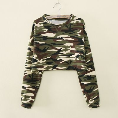 crop top camo hoodie
