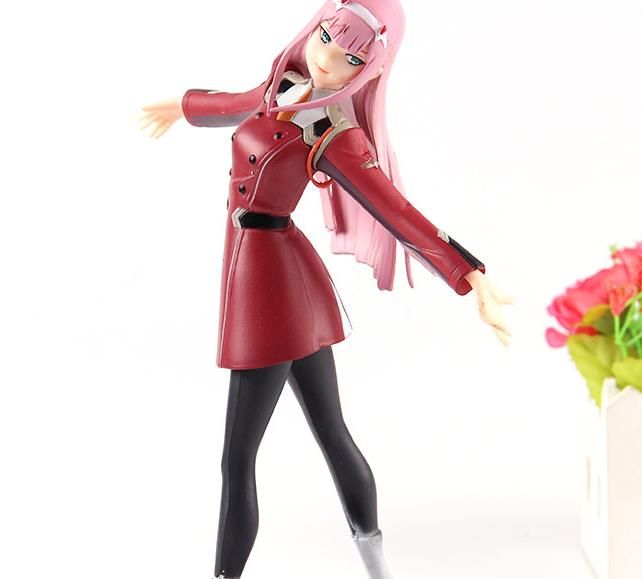 002 darling in the franxx figure