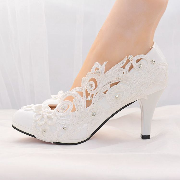 white small heel wedding shoes