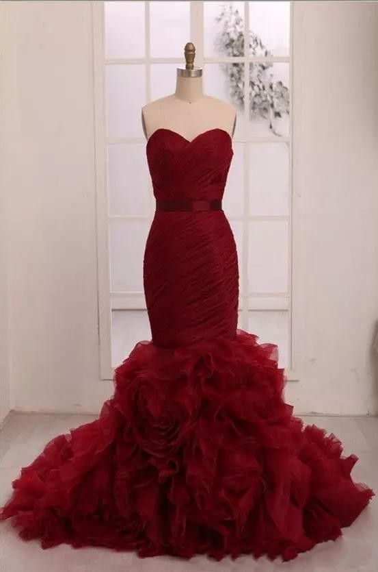 2020 Borgoña Vino Red Sirena Vestidos de novia Bodice Slim Gothic Brows Vestidos Custom Vestidos