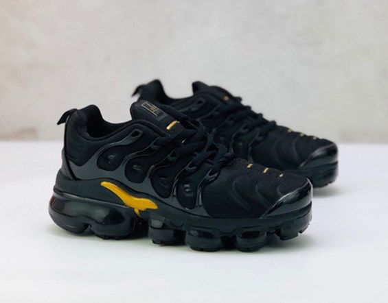 infant vapormax plus