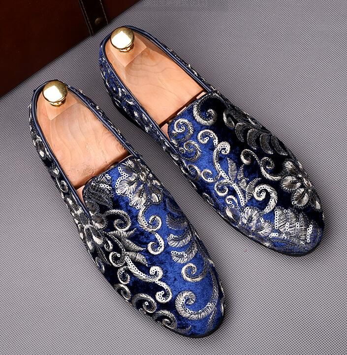 Compre Sapatos Masculinos Mocassins Moda Bordado Floral Slip On Calçados  Masculinos Macho Sapato De Couro Mocassins Para Homens Sapatos Tamanho:  EU39 43 Barato | Entrega Rápida E Qualidade | Pt.Dhgate
