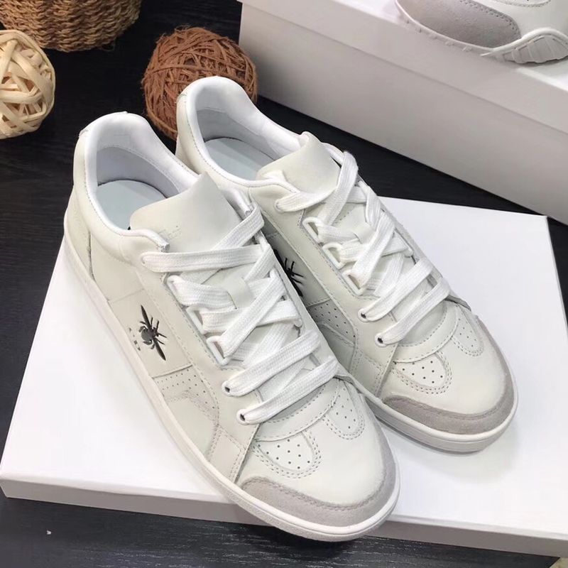 stylish comfortable tennis shoes