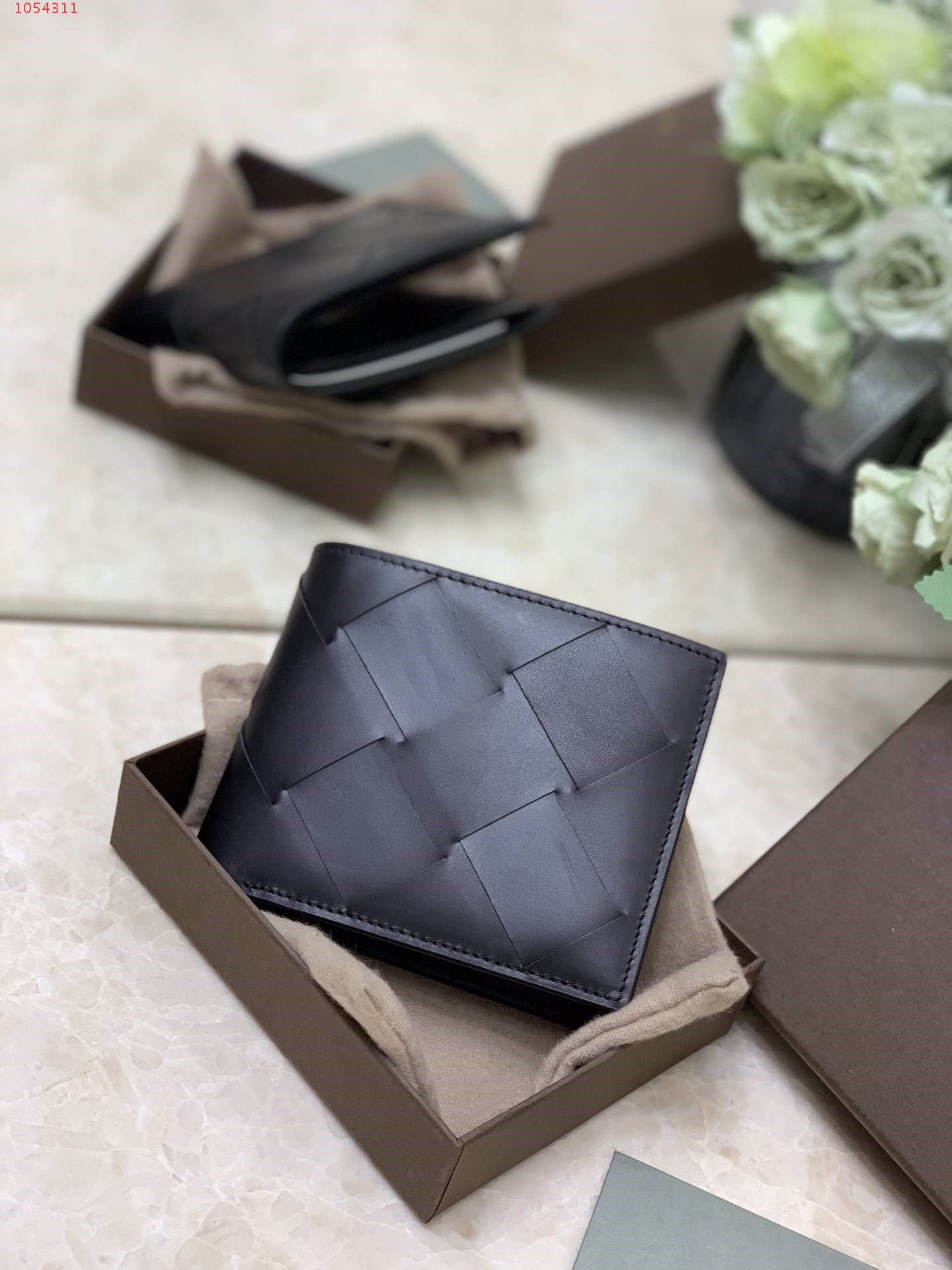 Compra Billetera Para Hombre De Estilo De Tejido, Cartera De Lujo Famosa,  Cartera De Cuero Real Intrecciato Nappa, Pequeña, Pequeña Y Plegable Con  Caja Barato | Entrega Rápida Y Calidad | Es.Dhgate