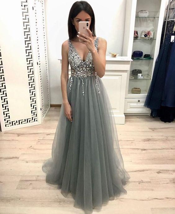 Elegantes vestidos de fiesta de plata con diamantes de imitación con cuello en V profundo Tulle Elegantes vestidos de fiesta de plata con diamantes de imitación con cuello en V profundo Tulle