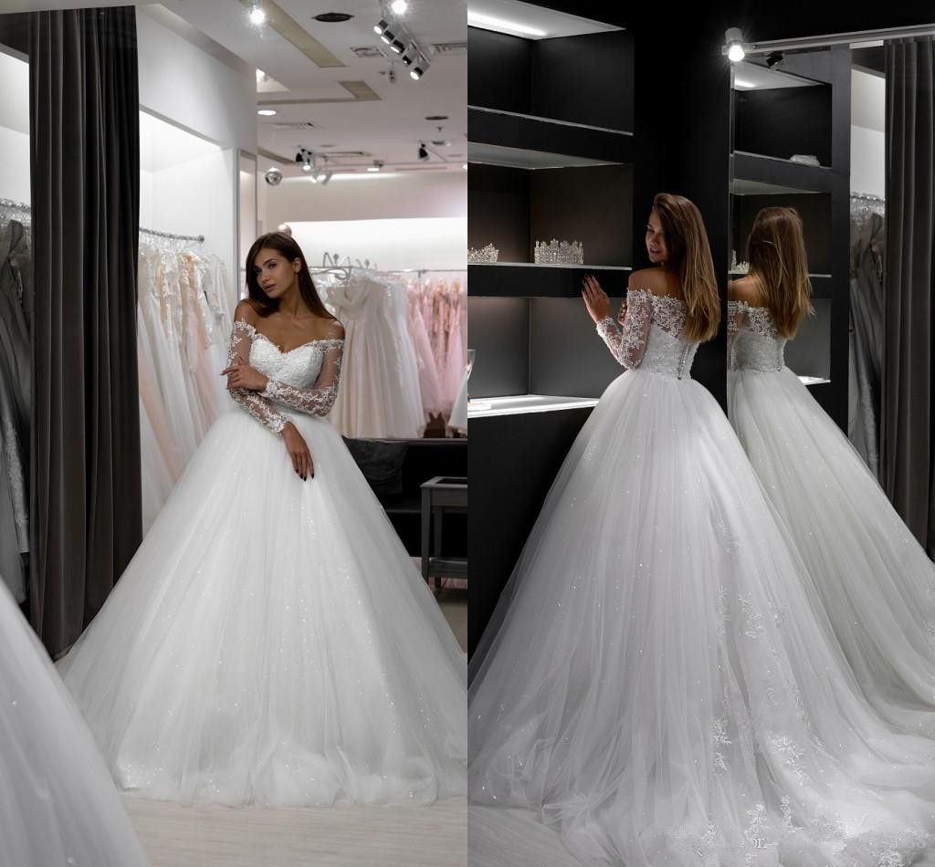 lace and tulle ball gown wedding dress