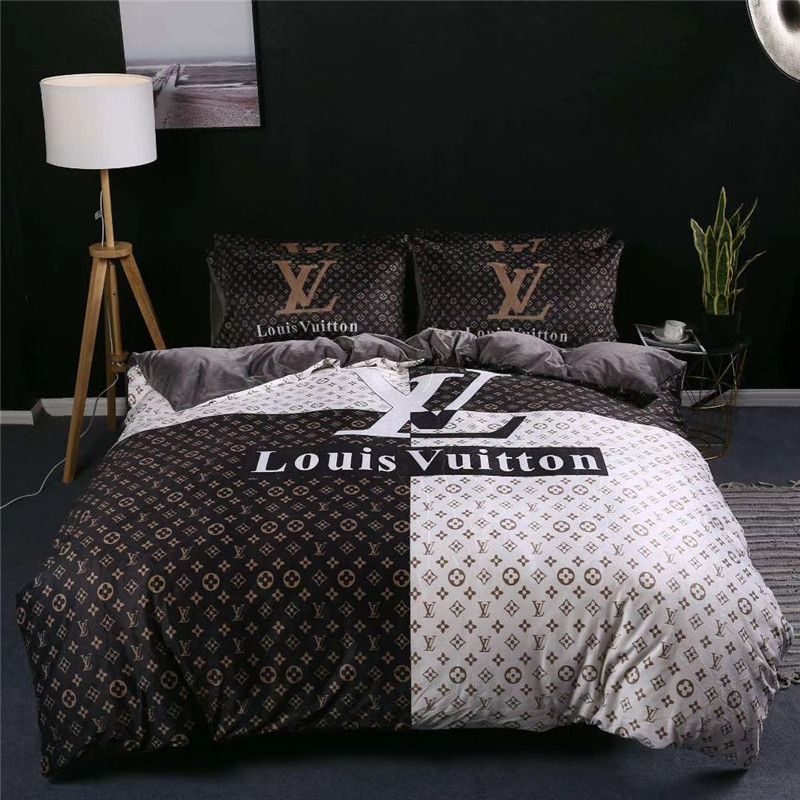 2020 Fashionable Luxury Brand Bedding Set King Size Queen Single