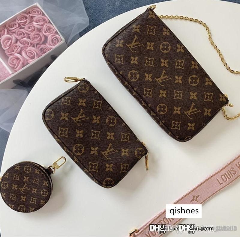 pochette accessoires size