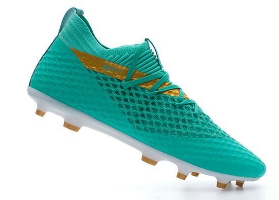 soccer cleats outlet