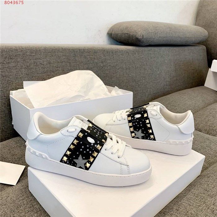 Acquista Classico Delle Signore Di Colore A Strisce Di Metallo Scarpe Sportive Rivetto Bassa Migliori Piatti Scarpe Di Bordo Casuali Lace Up Di Moda Scarpe Da Ginnastica Bianche, Con La Scatola A