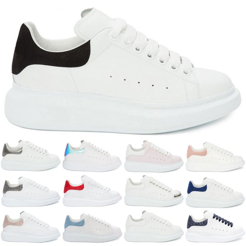 white flat tennis shoes