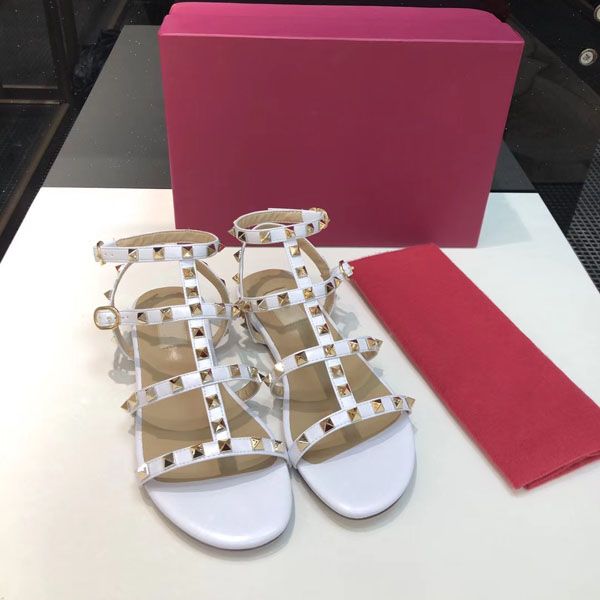 the shoe tailor strappy sandals