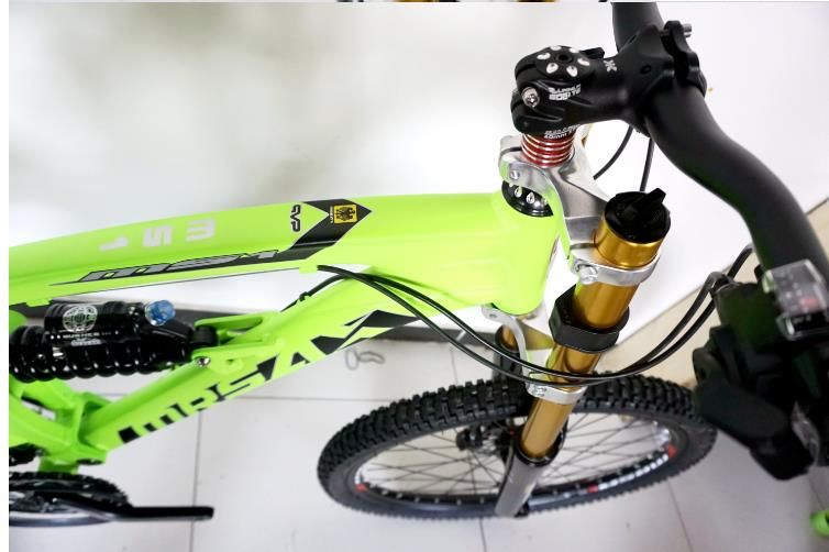downhill dirt bike