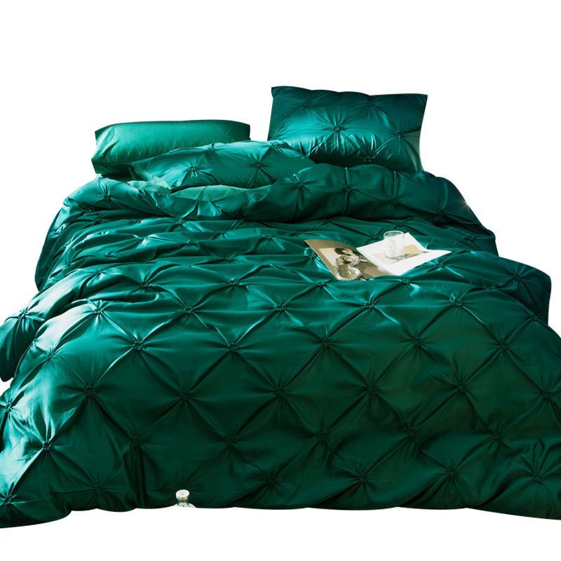 Luxurious Pinch Pleat Design Duvet Cover With Zipper Corner Ties