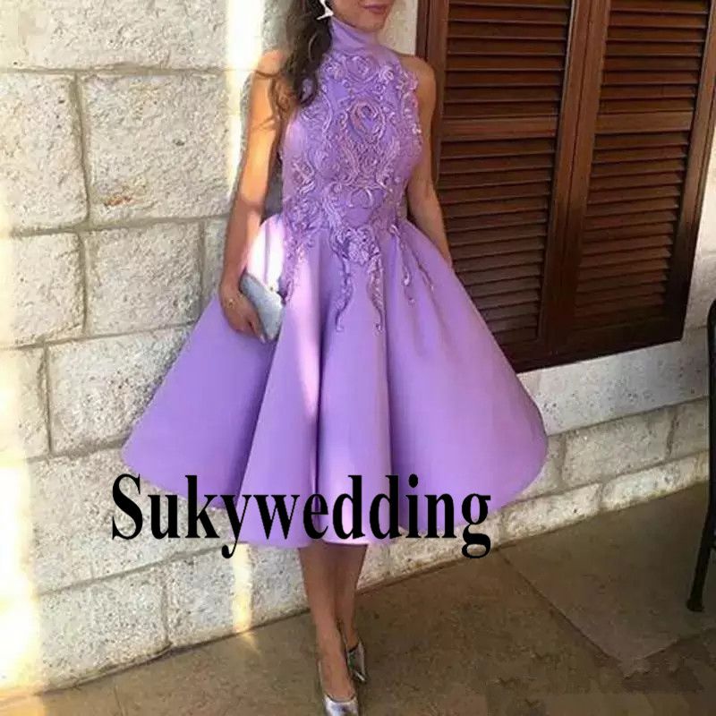 Compra Hinchada De La Lila De Encaje Vestidos De La Celebridad Del Partido  De Tarde Del Desgaste 2019 Purpúreo Claro De Los Vestidos Cortos Del Cuello  Alto Árabe Noche De La Longitud