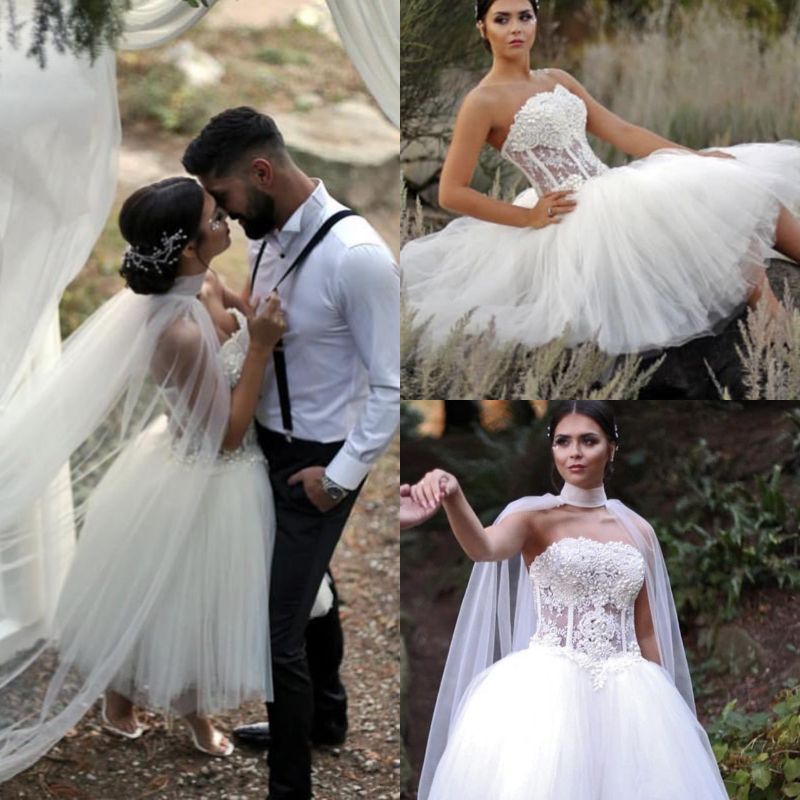 Compra Vestidos De Boda Rústicos Sin Tirantes De Encaje Encaje Con Cuentas  Longitud Del Té Vestidos De Novia Cortos Vestidos De Fiesta Baratos 2019 Para  Petite Bride Barato | Entrega Rápida Y