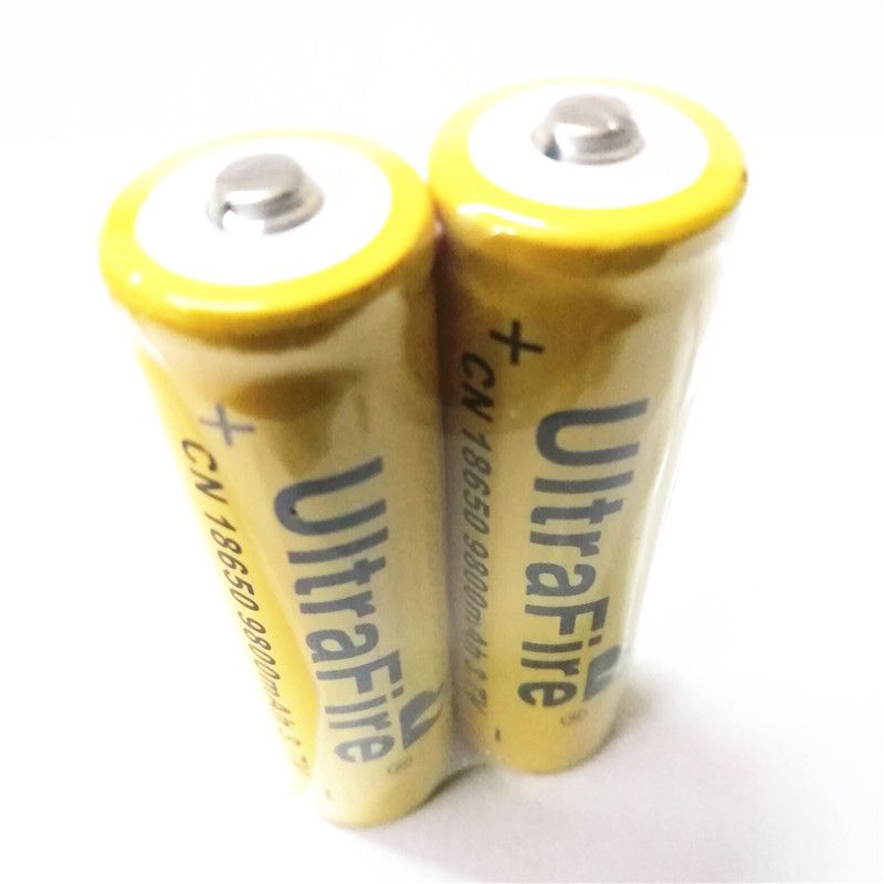 Желтая заостренная батарея