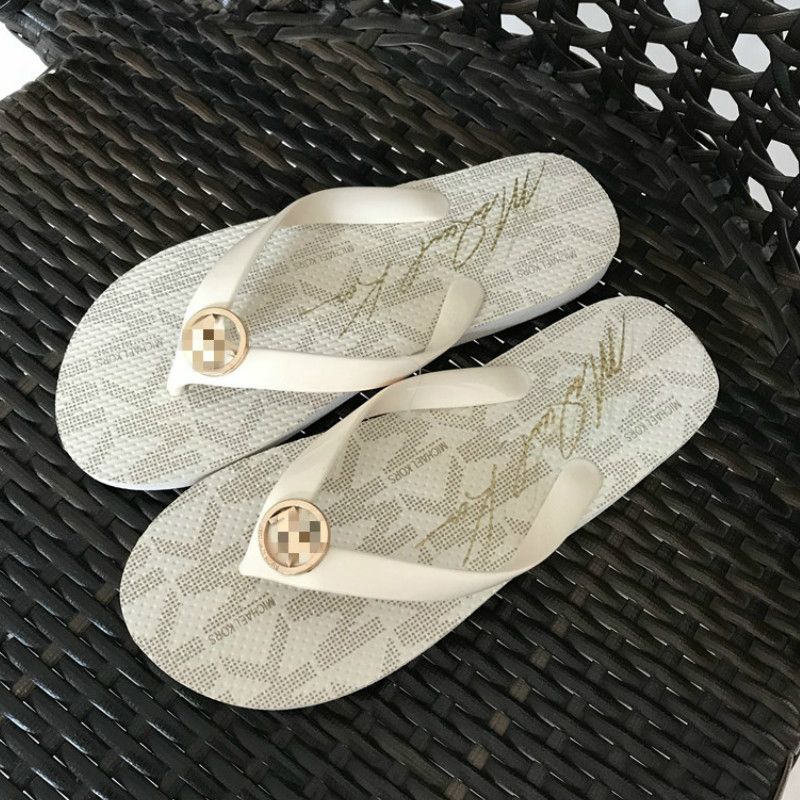 2020Trendy Flip Flops Solid Color Thong 