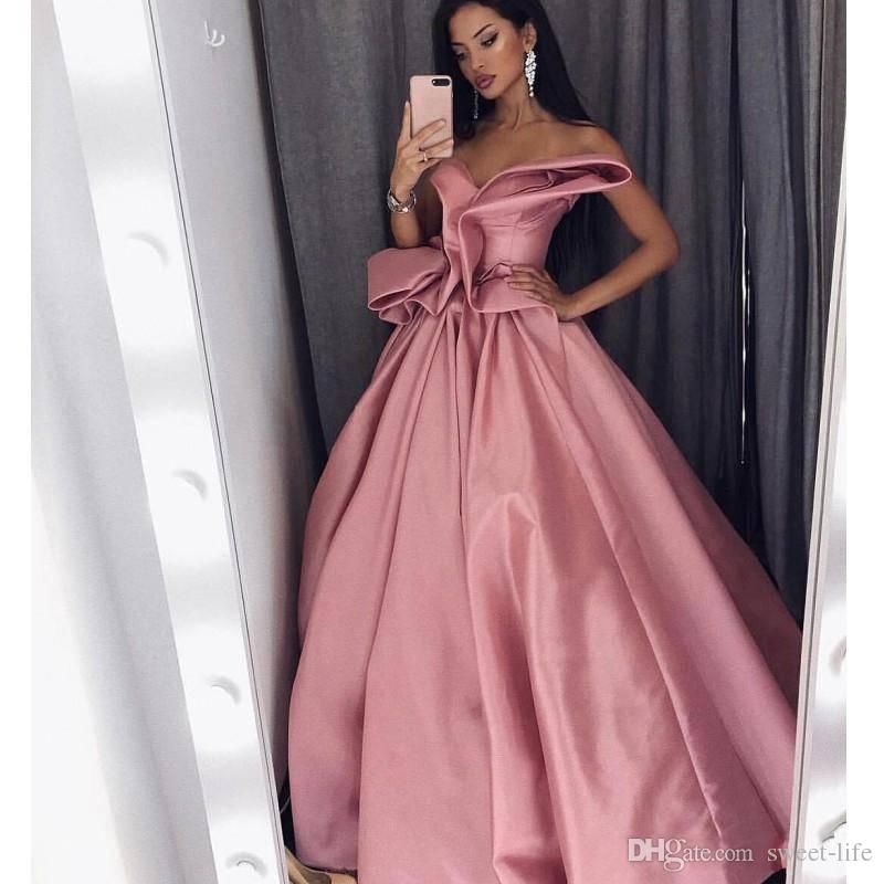 Compra 2019 Vestidos Bonitos De Baile Cariño Sin Mangas Pliegues Fiesta De  Satén Con Pliegues Vestidos De Fiesta Vestidos De Noche En Arabia Saudita  Barato | Entrega Rápida Y Calidad | Es.Dhgate