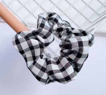 ＃2 Plaid Scrunchiesヘッドバンド