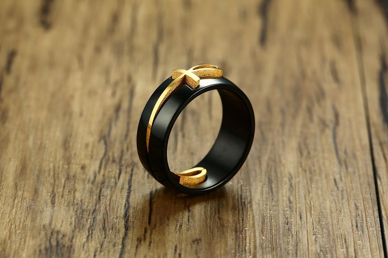 Anillo Cruz Egipcia Ankh separables Personalizado Negro Oro Acero Inoxidable para Hombre