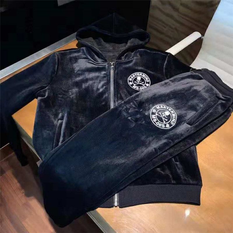 Acquista Tuta Sportiva Da Uomo In Velluto Oro Nero 2019 Vestito Da Uomo  Nero A Buon Mercato Felpa E Pantaloni Tuta Con Cappuccio E Pantaloni Caldi  Abbigliamento A 86,19 € Dal Yqmqq138 | DHgate Italy