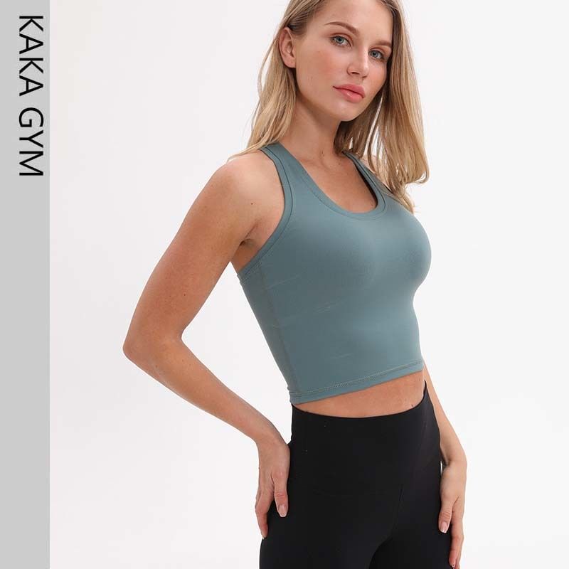 athletic crop top