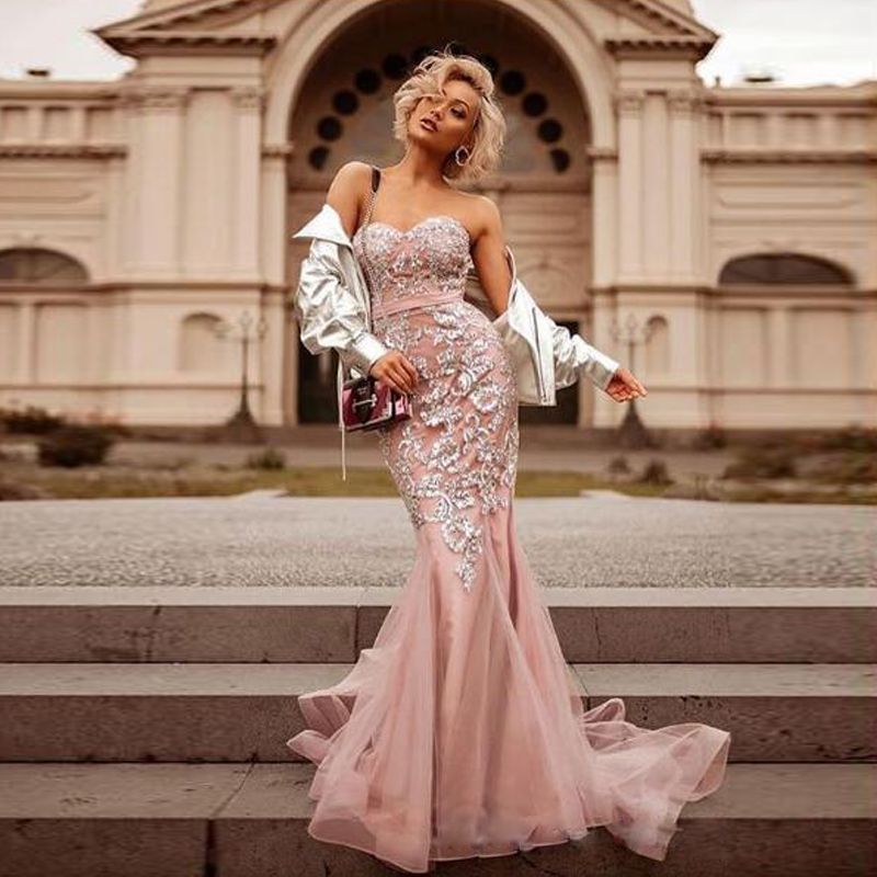 Acquistare Abiti Da Sera A Sirena Classica Con Innamorato Appliques In Pizzo  Abiti Da Celebrità Con Paillettes Abito Da Cerimonia In Tulle Abito Da  Cerimonia Femminile In Tulle Economico | Consegna Veloce