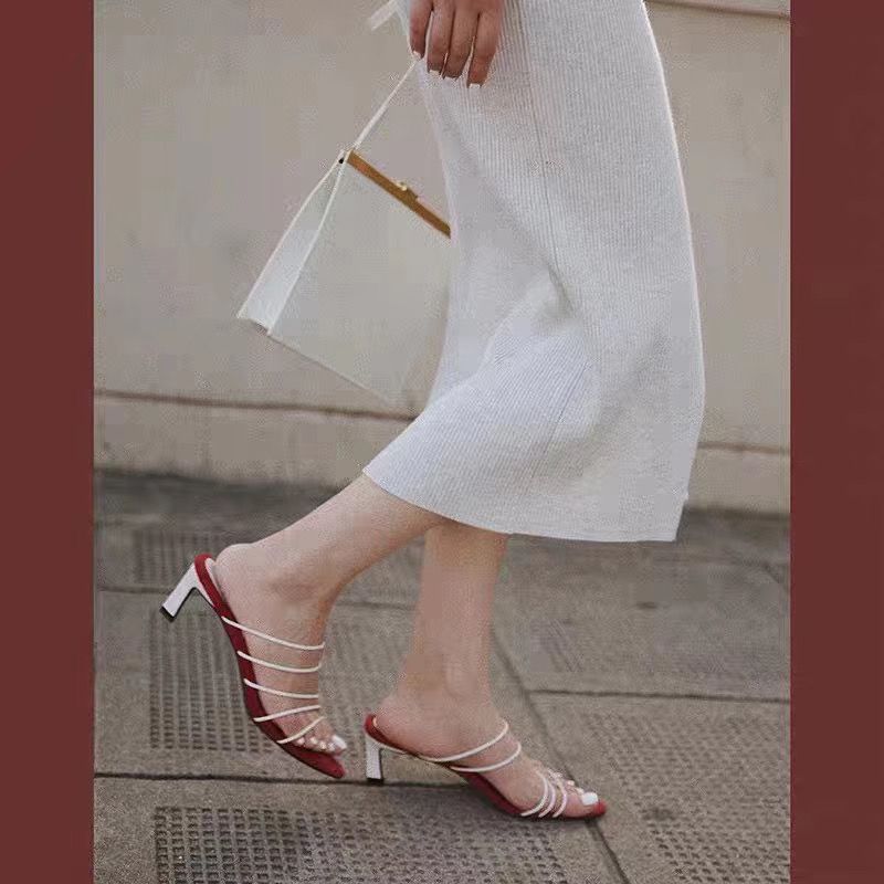 narrow dress shoes for ladies