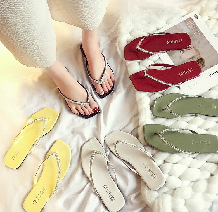 flat sandals summer 2019