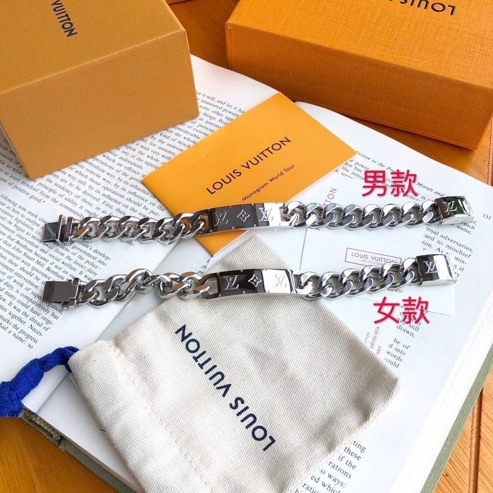 skøn impressionisme affældige Compra Marca Louis Vuitton astilla Pulsera Brazalete Para Hombres Mujeres  Pulseras Mejores Diseñadores Calidad En Acero Inoxidable De Plata Barato |  Entrega Rápida Y Calidad | Es.Dhgate