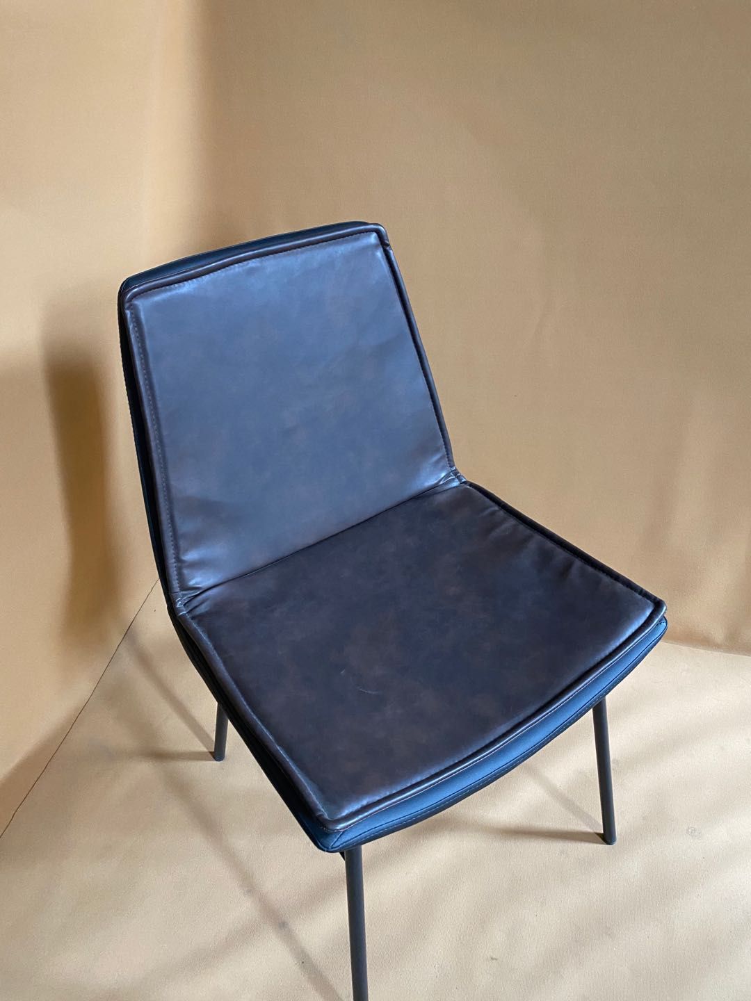 Satin Al Bos Masa Sandalye Kahve Dukkani Sirt Yemek Sandalyesi Basit Otel Yemek Odasi Deri Koltuk Tl779 16 Dhgate Comda