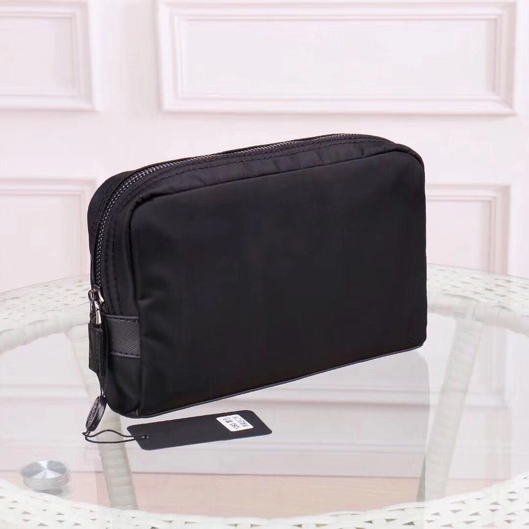 Wholesale Canvas Makeup Bag Cosmetic Bag For Women Clutch For Men Big  Travel Organizer Storage Wash Bag Make Up Women Purse Cosmetic Case From  Dicky0750b, $38.55