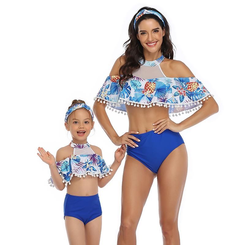 bikini mother daughter