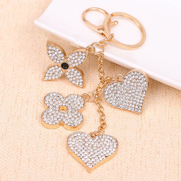 New Four Leaf Clover Keychain Car Crystal Key Chain Key Ring Women Bags Pendant