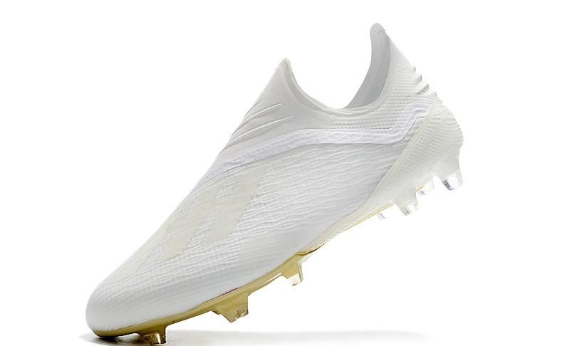 messi laceless boots