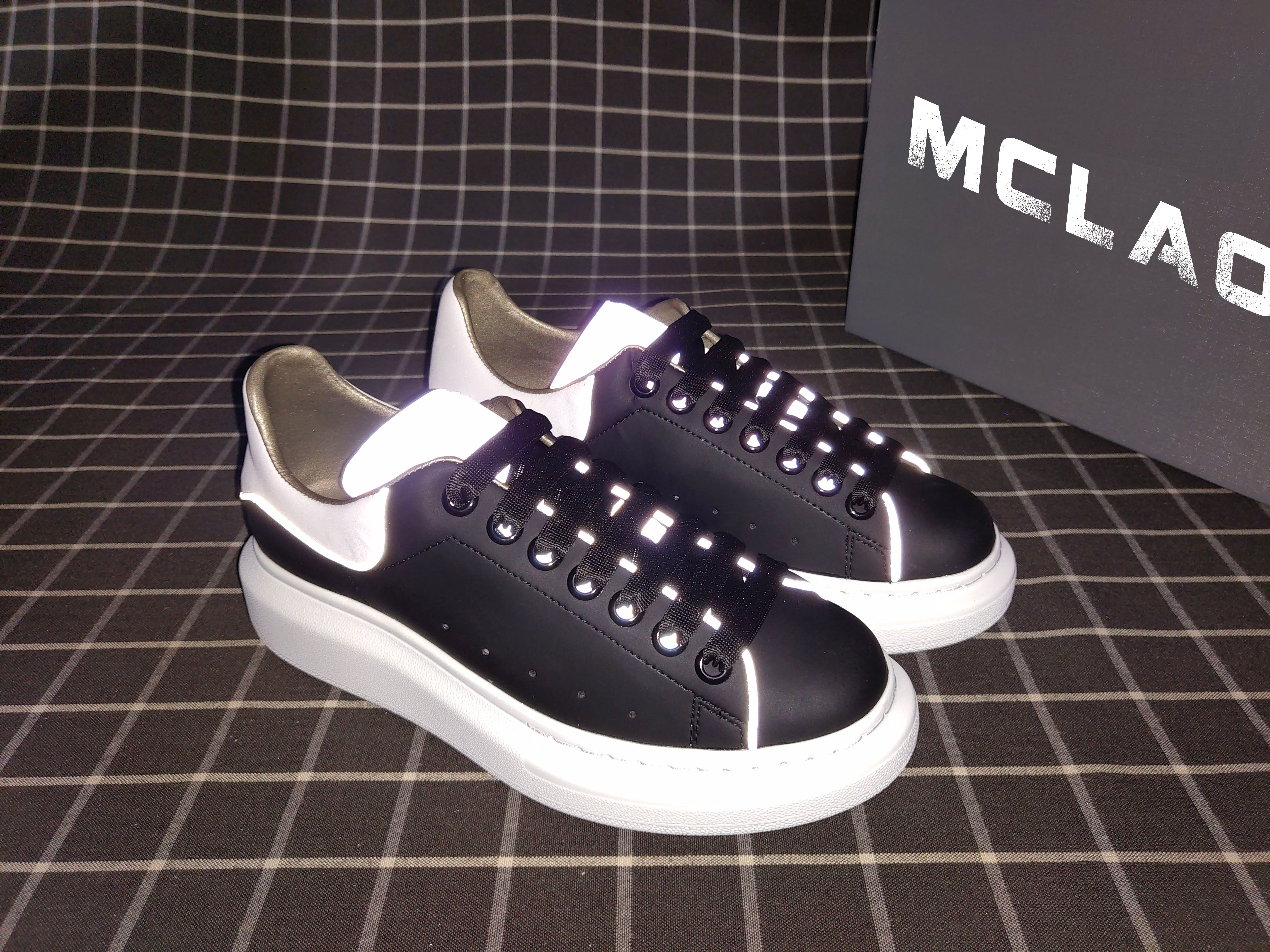 2020 MQ Top Designer Sneakers Casual Shoes, Men And Women Fashion White