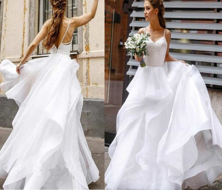 elegant flowy wedding dresses
